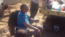 Пропавший в лесу ягодник найден живым