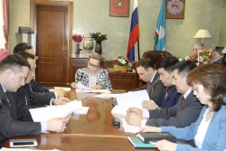 Правительство Якутии совершенствует схему досрочного завоза топлива в труднодоступные районы