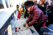 В Якутске почтили память павших на озере Ильмень солдат