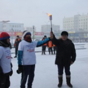В Якутск прибыл Огонь для главной елки Якутии