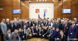 Герои прошлого и настоящего: Мастеров ковра поздравили с 60-летием вольной борьбы