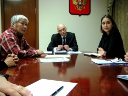 ЗЕРКАЛО  ДЛЯ  ПРЕДСЕДАТЕЛЯ  МАКАРОВА